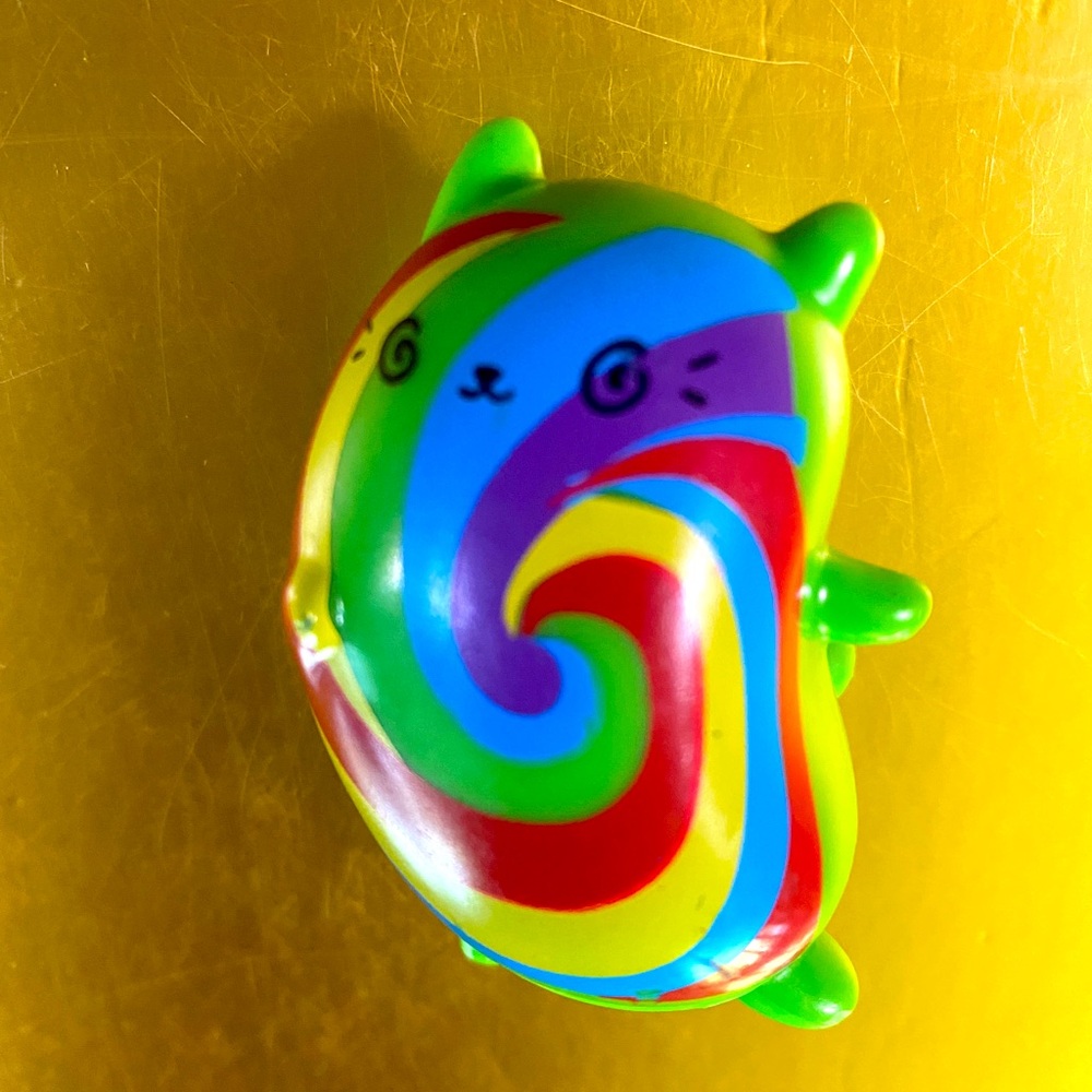 Cat Vs Pickles Festival #015 Mystery Mini Colorful Swirl Cat Figurine